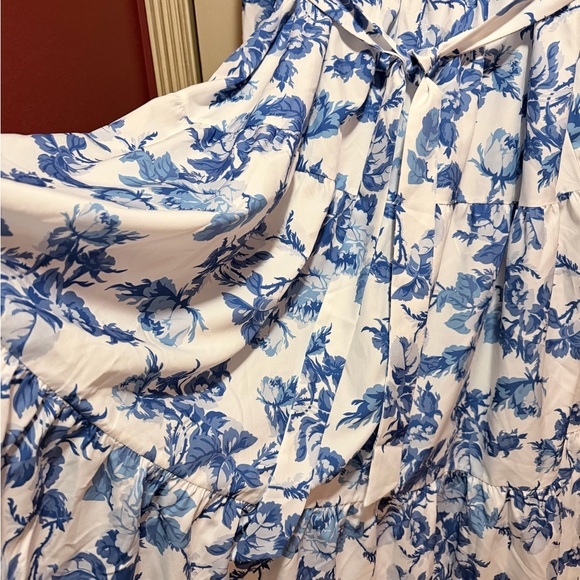 Women's Blue Floral Tie-Waist Maxi Dress - Picture 4 of 8
